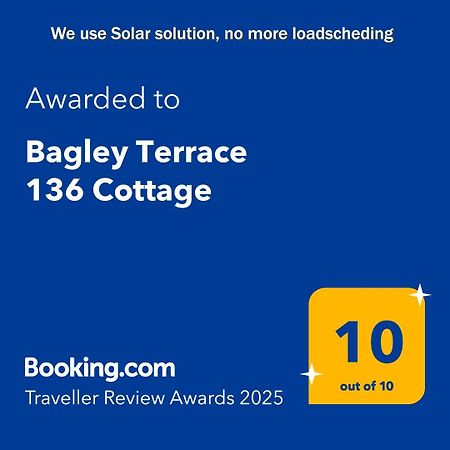 Bagley Terrace 136 Cottage Йоханесбург Екстериор снимка