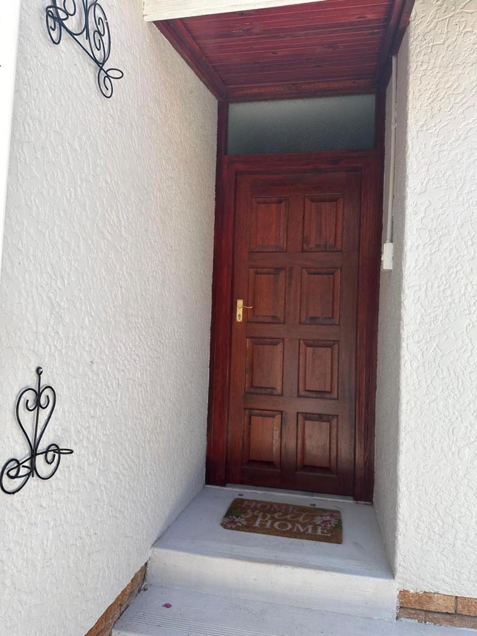Bagley Terrace 136 Cottage Йоханесбург Екстериор снимка