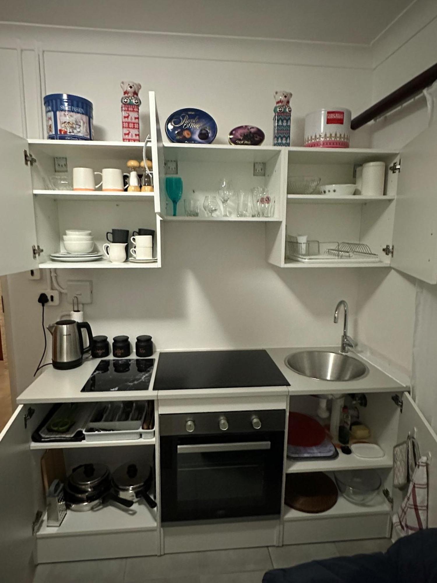 Bagley Terrace 136 Cottage Йоханесбург Екстериор снимка