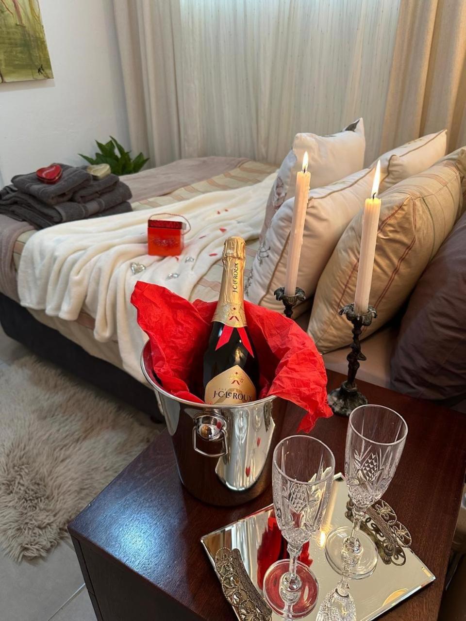 Bagley Terrace 136 Cottage Йоханесбург Екстериор снимка